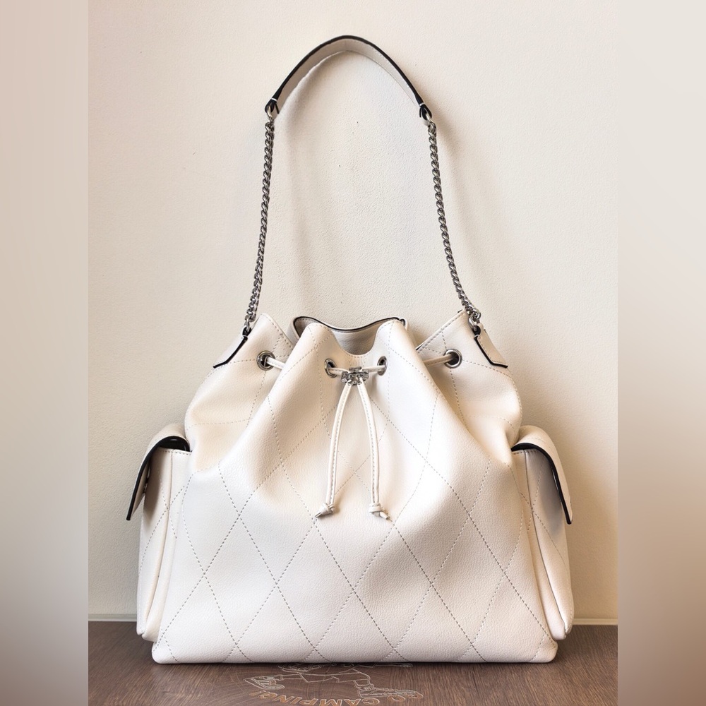 Tory Burch White Quilted Leather Chain Shoulder Bucket Bag